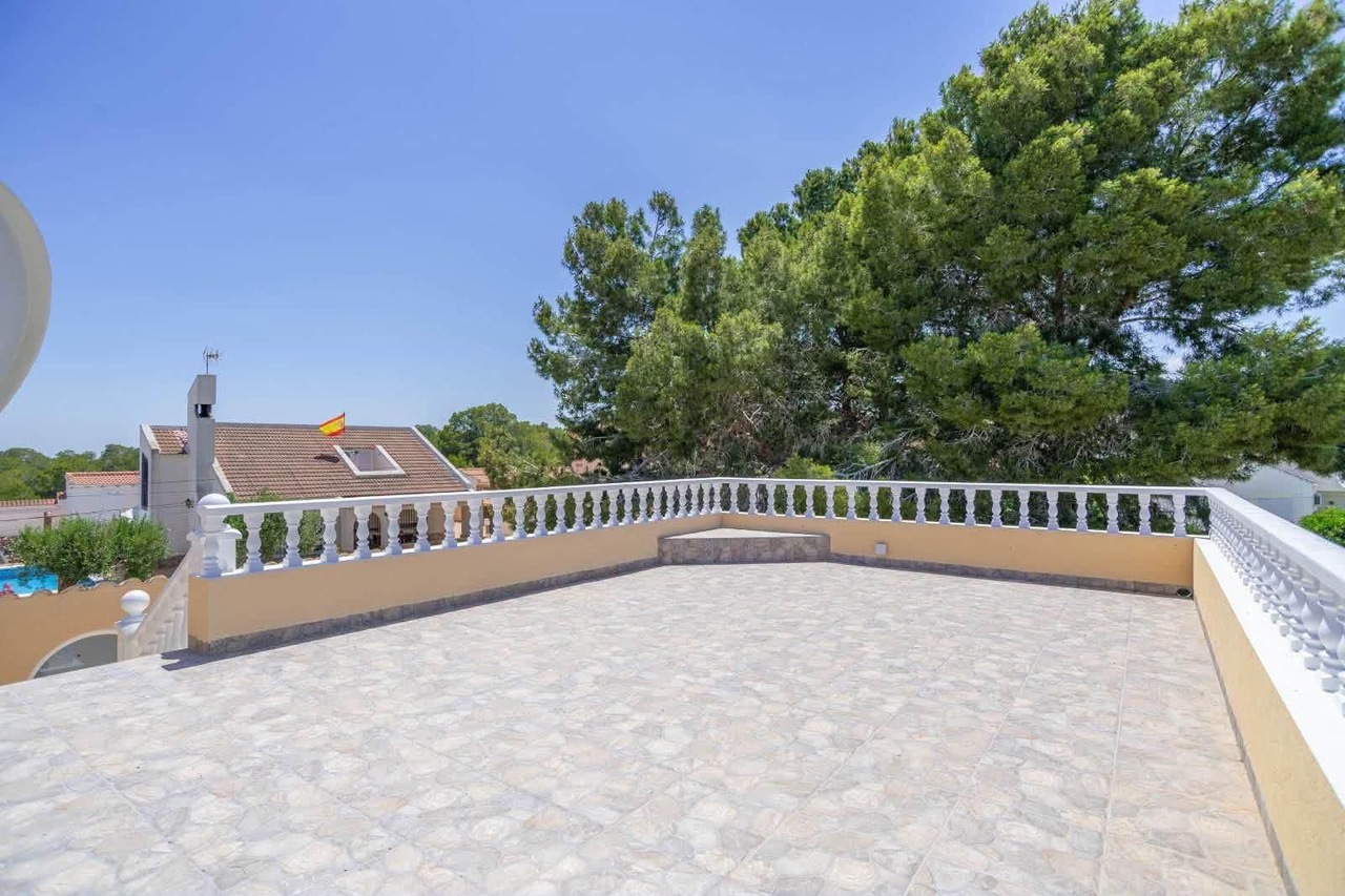 Villa en venta en San Miguel De Salinas