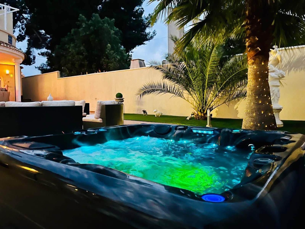 Villa en venta en San Miguel De Salinas