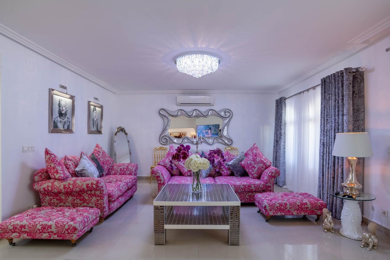 Villa en venta en San Miguel De Salinas