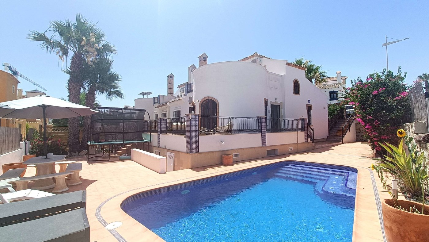 Semi Detached for sale in Algorfa, Alicante, Spain