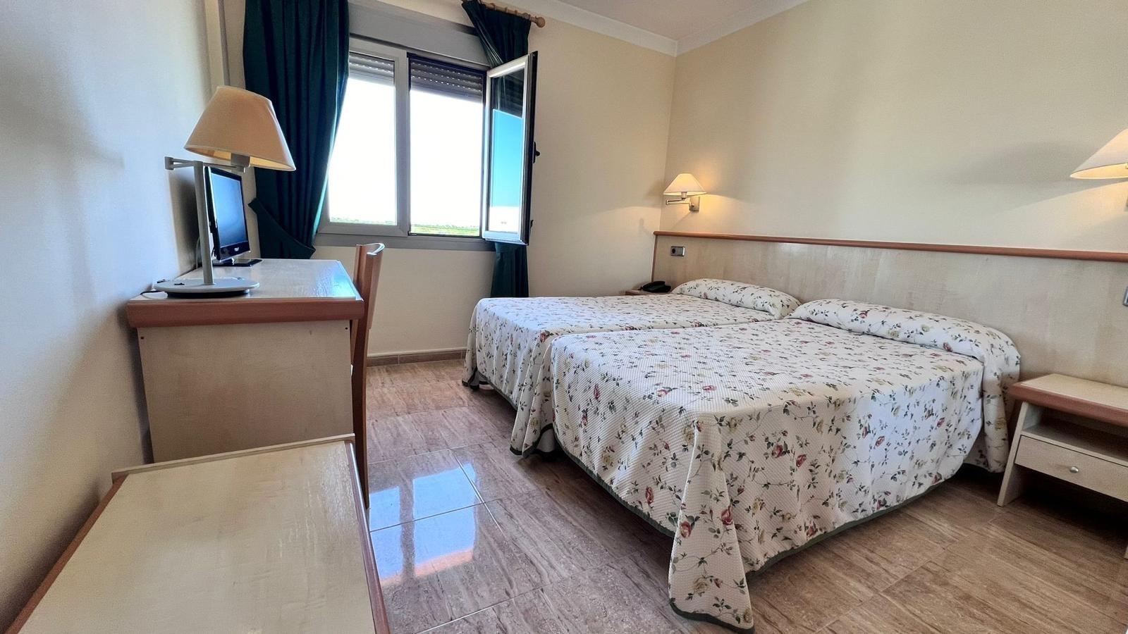 Commercial unit for sale in Los Montesinos, Alicante, Spain