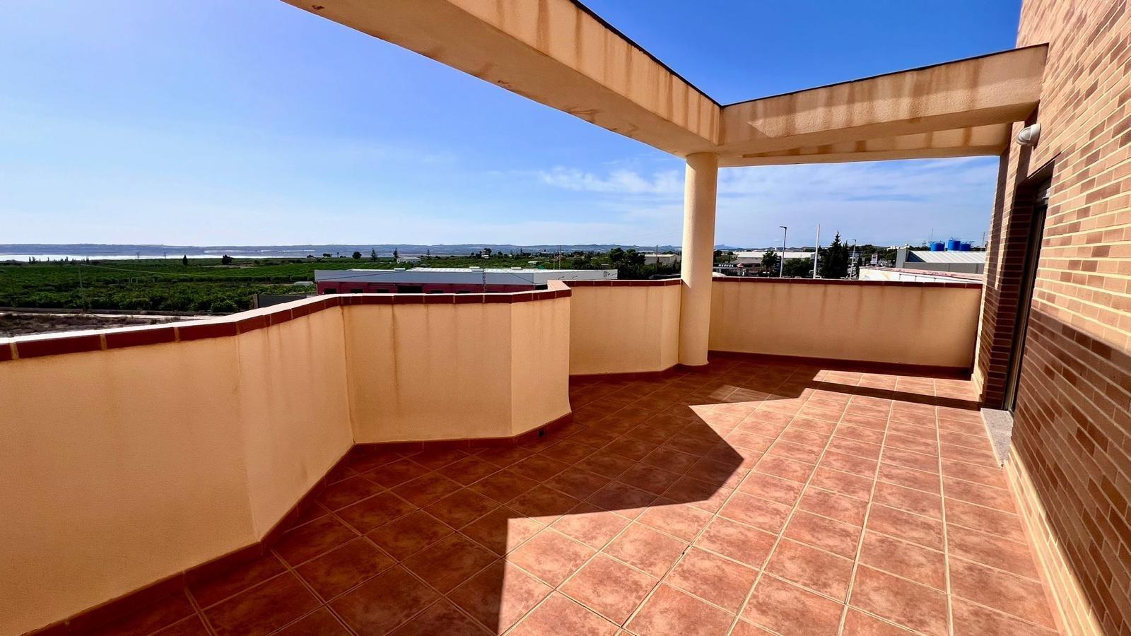 Commercial unit for sale in Los Montesinos, Alicante, Spain