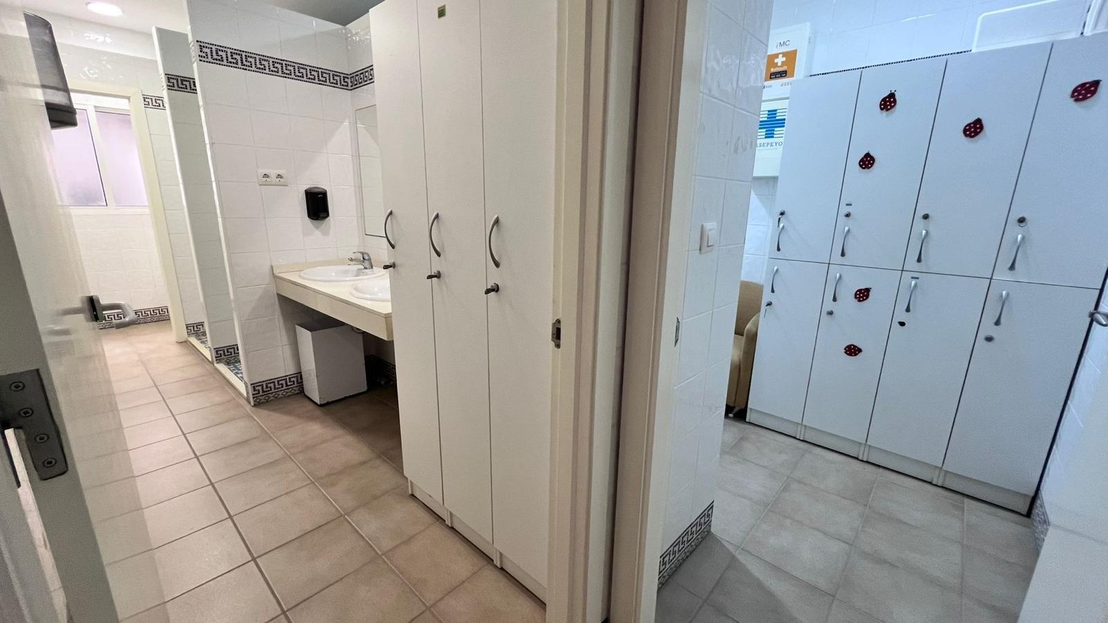 Commercial unit for sale in Los Montesinos, Alicante, Spain