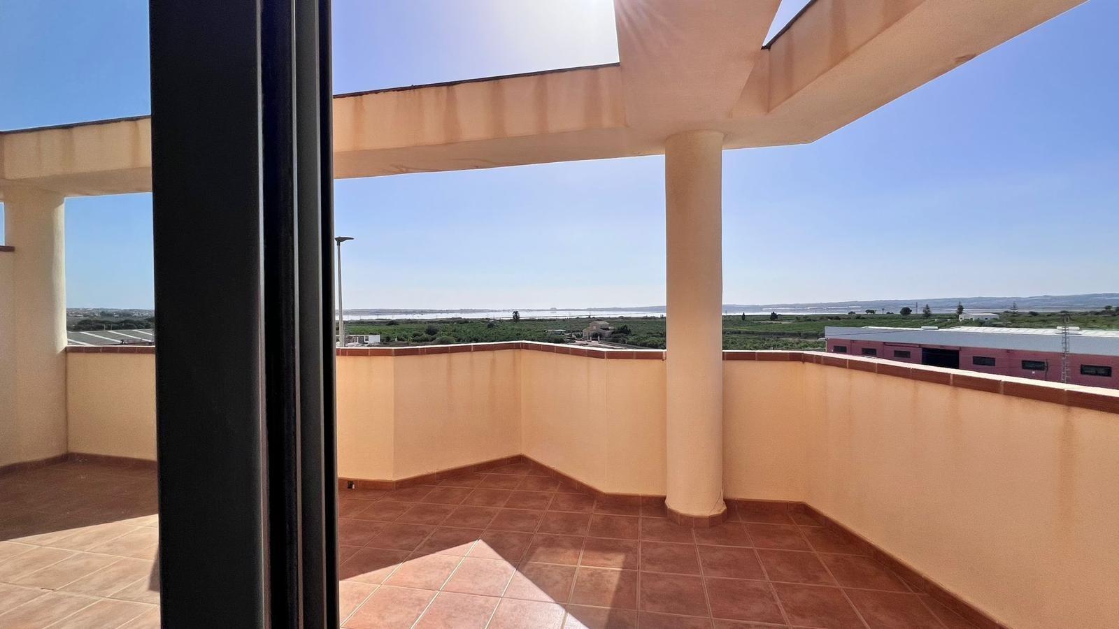 Commercial unit for sale in Los Montesinos, Alicante, Spain