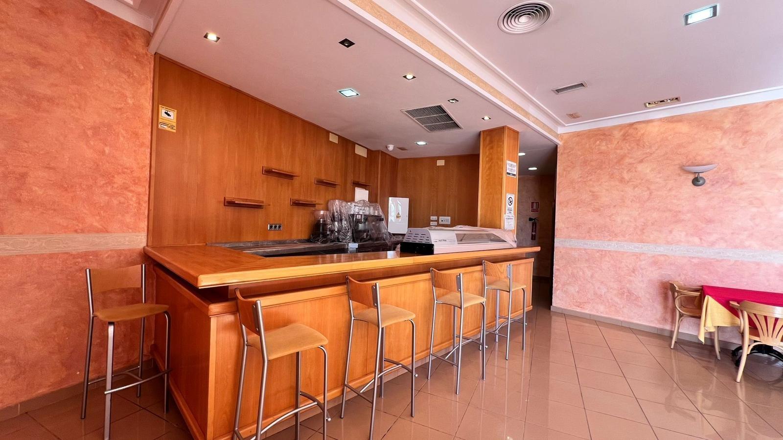 Commercial unit for sale in Los Montesinos, Alicante, Spain
