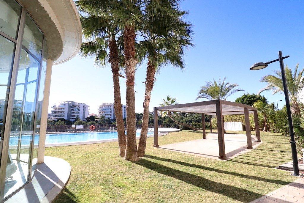 Piso en venta en Orihuela Costa
