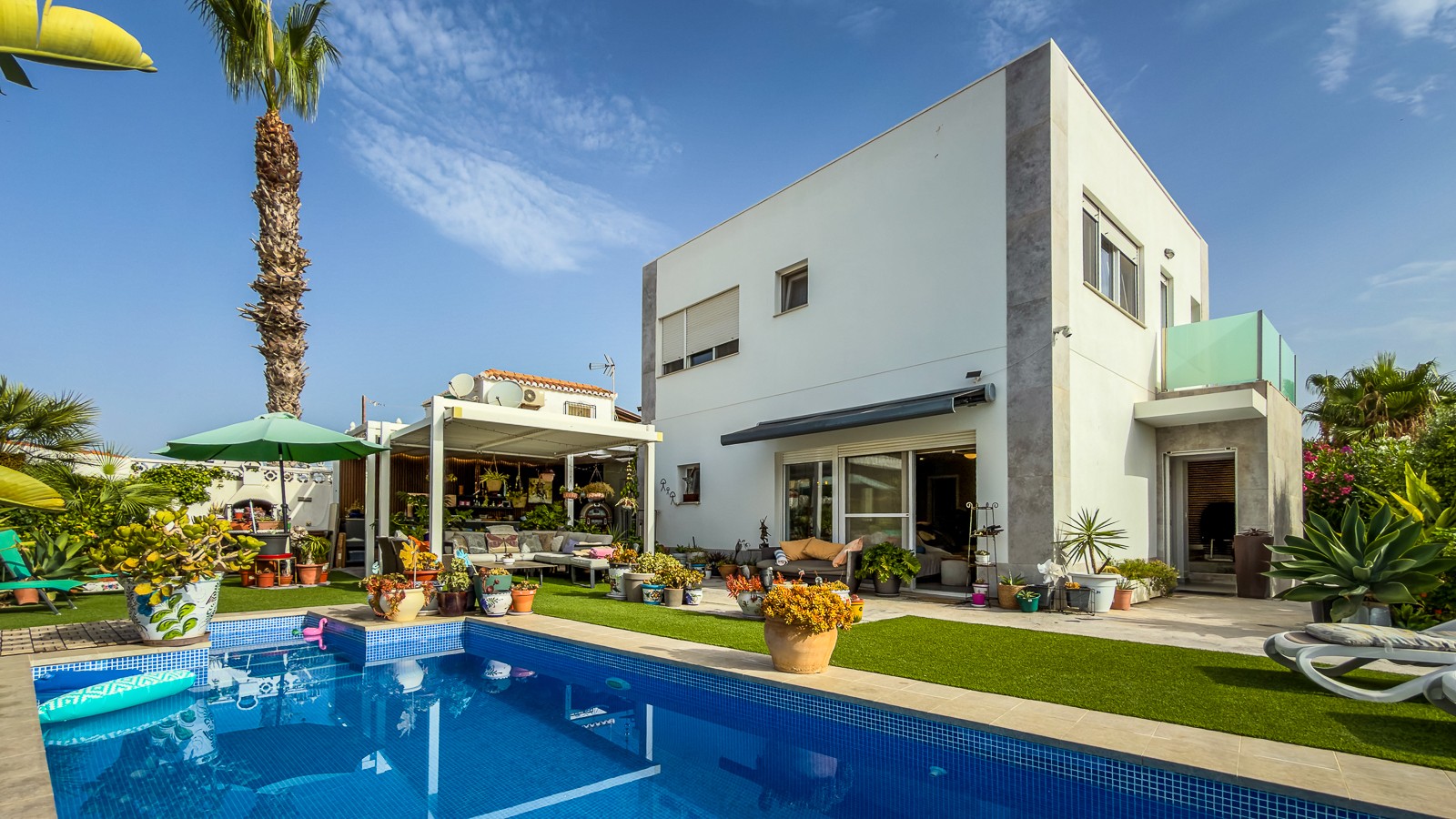 Villa for sale in Torrevieja, Alicante, Spain