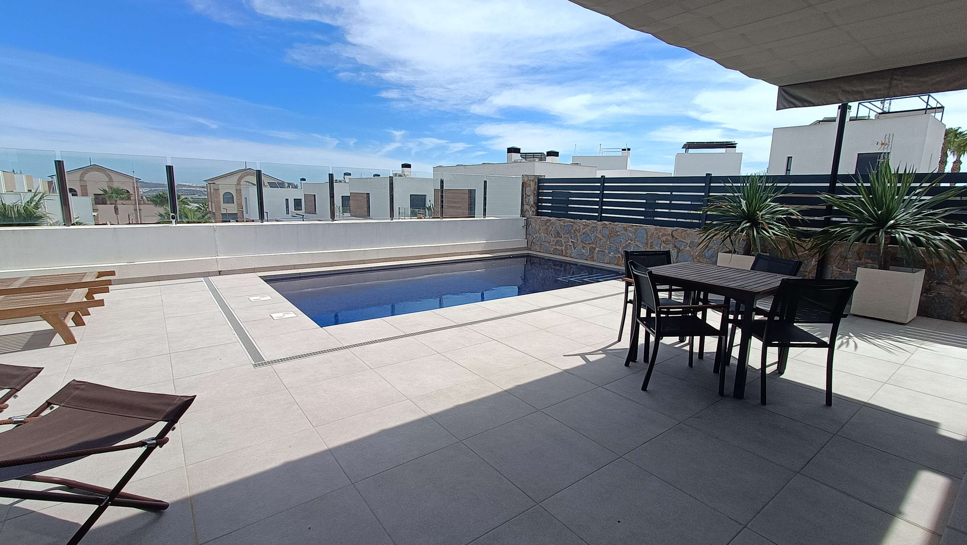 Villa en venta en Algorfa