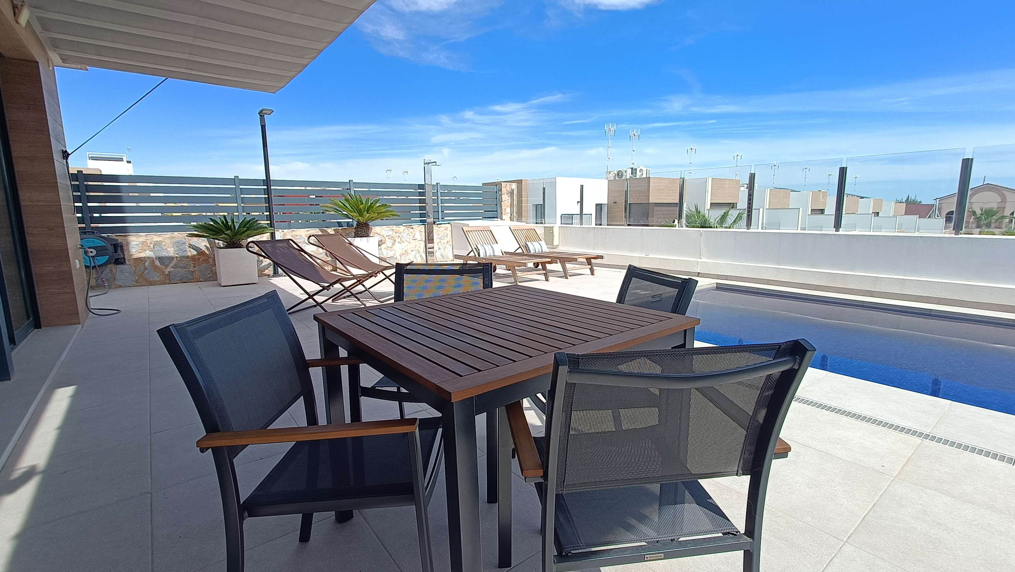 Villa en venta en Algorfa