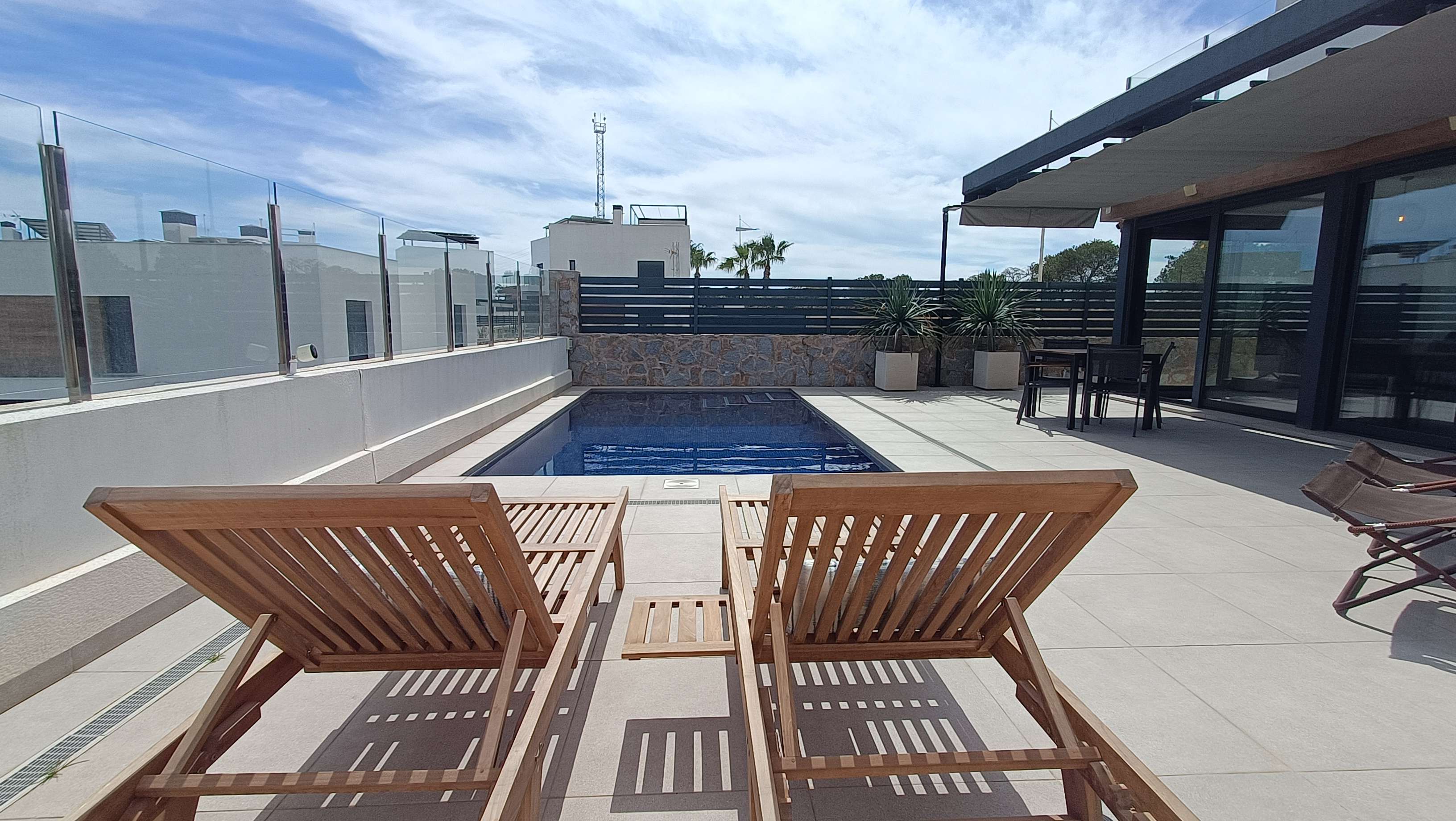 Villa en venta en Algorfa