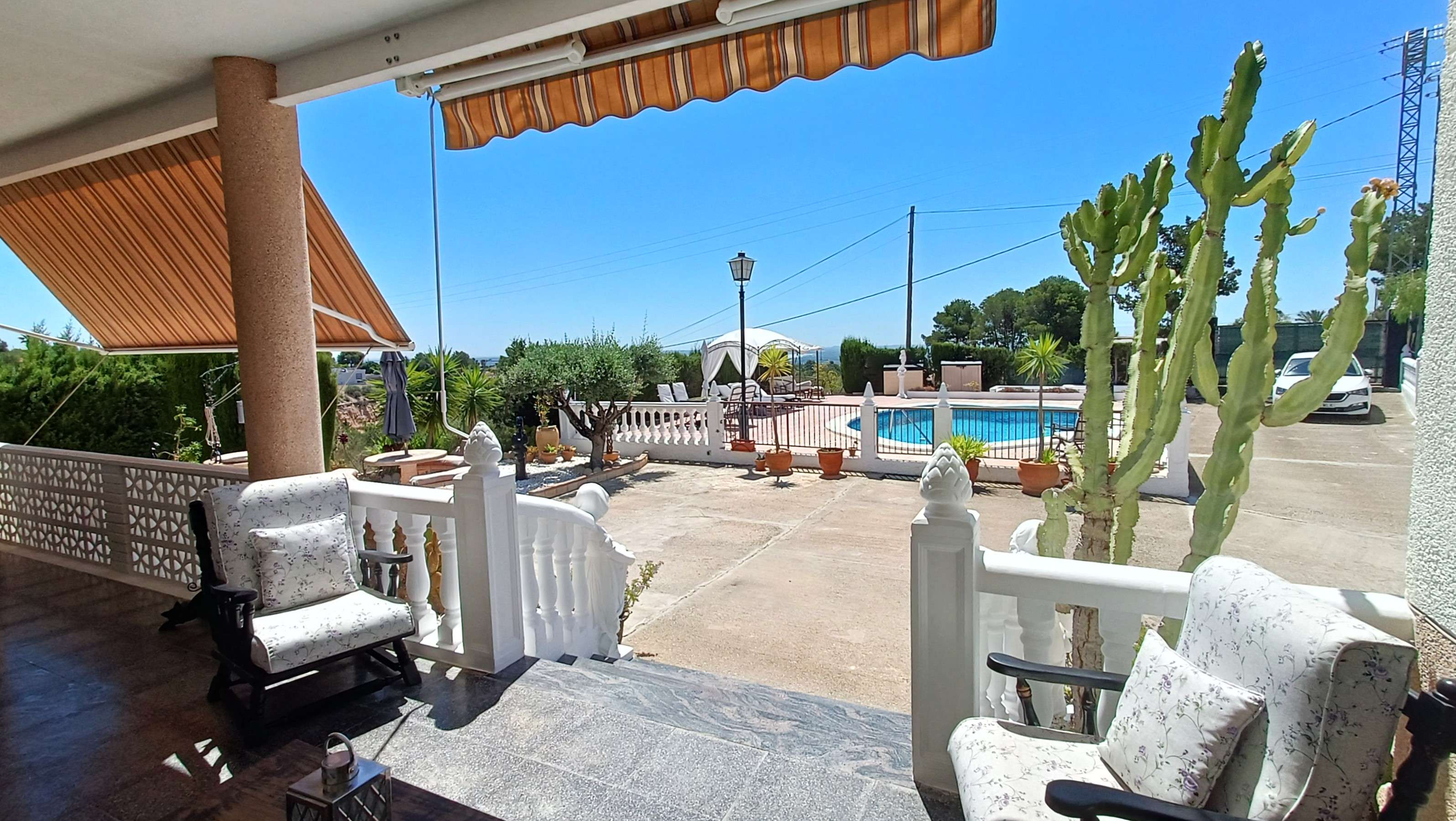 Villa en venta en Crevillent