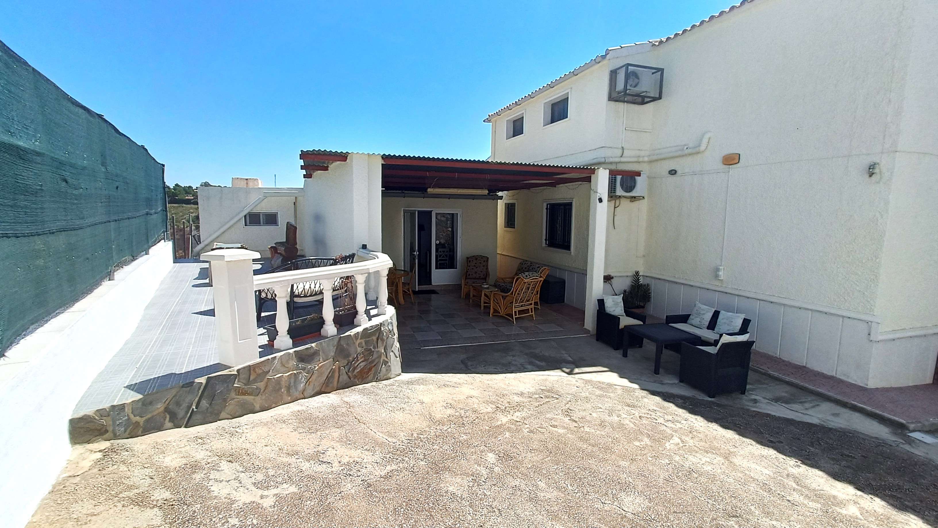 Villa en venta en Crevillent