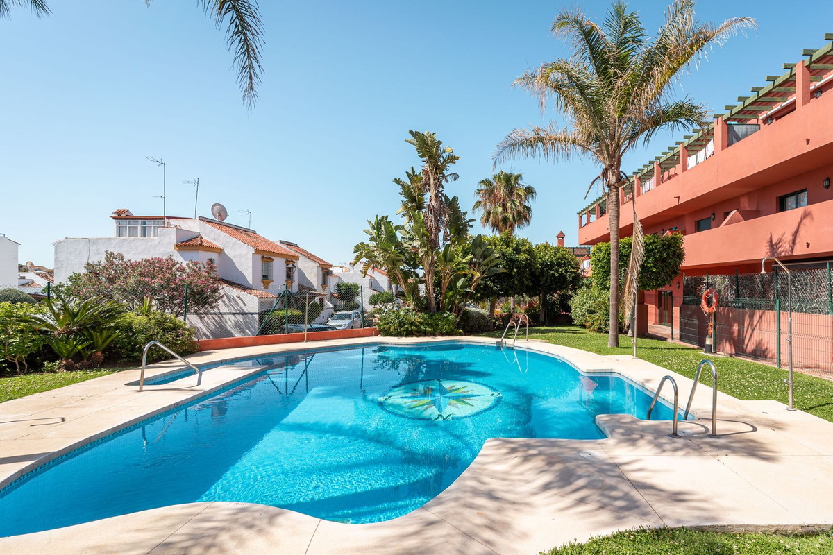 Piso en venta en Casares Playa