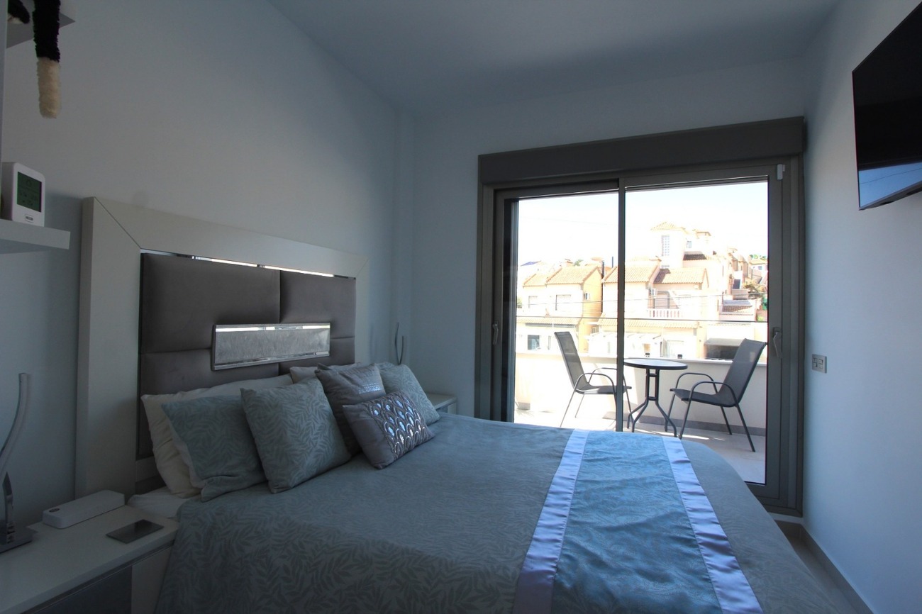 Villa for sale in Villamartin, Alicante, Spain