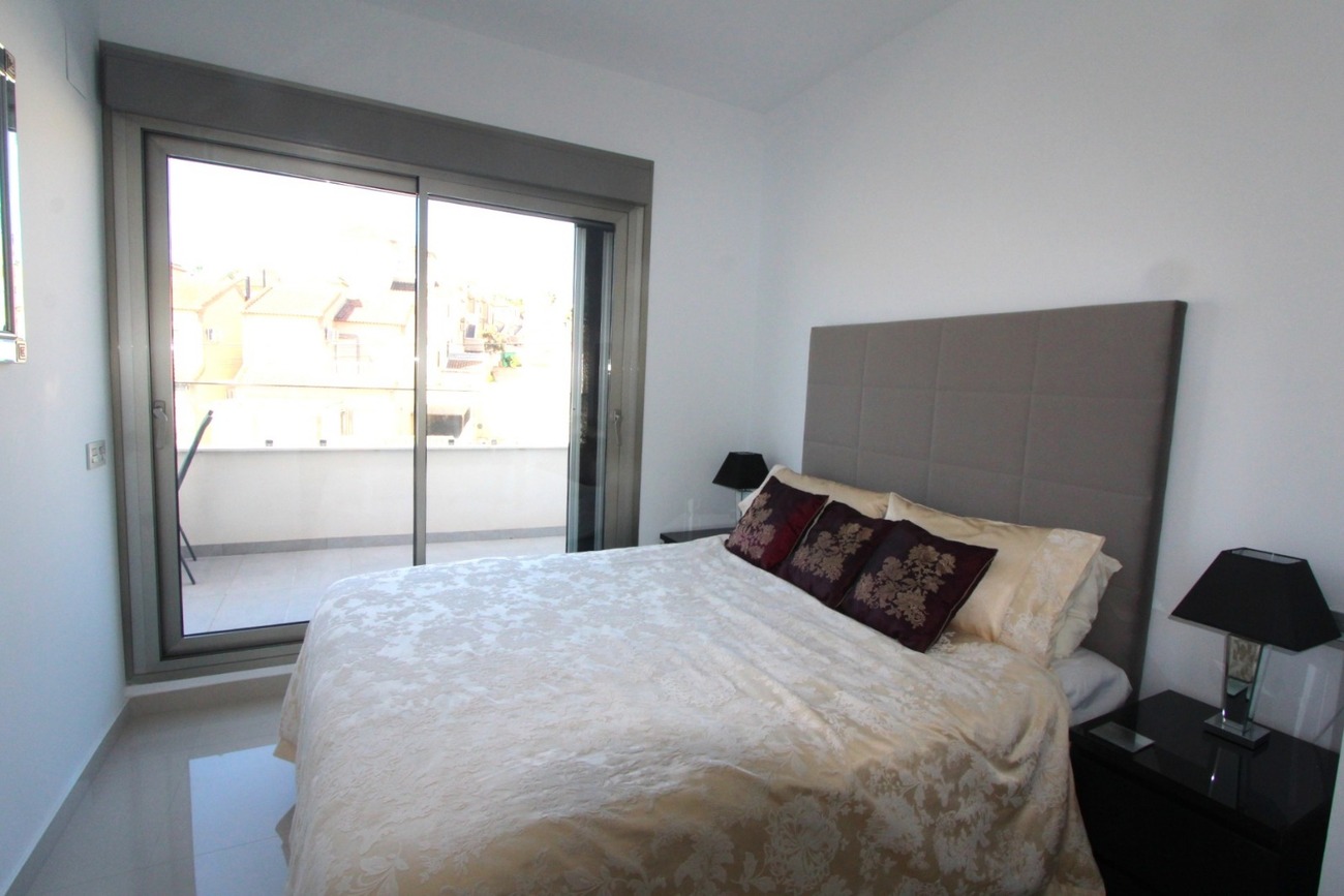 Villa for sale in Villamartin, Alicante, Spain