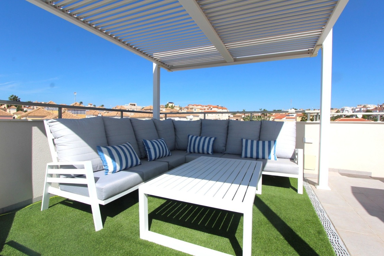 Villa for sale in Villamartin, Alicante, Spain