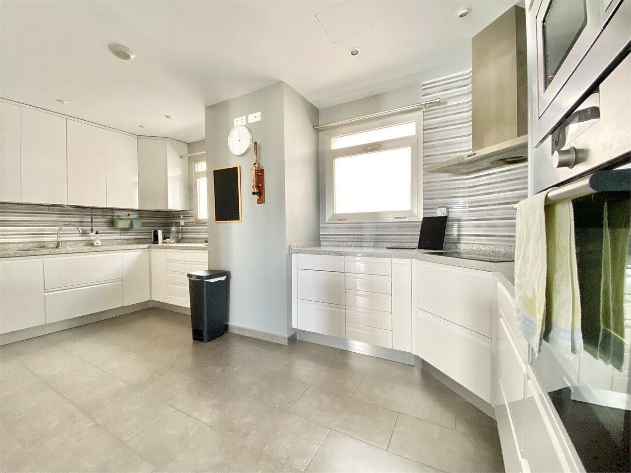 Penthouse Penthouse for sale in Villamartin, Alicante, Spain