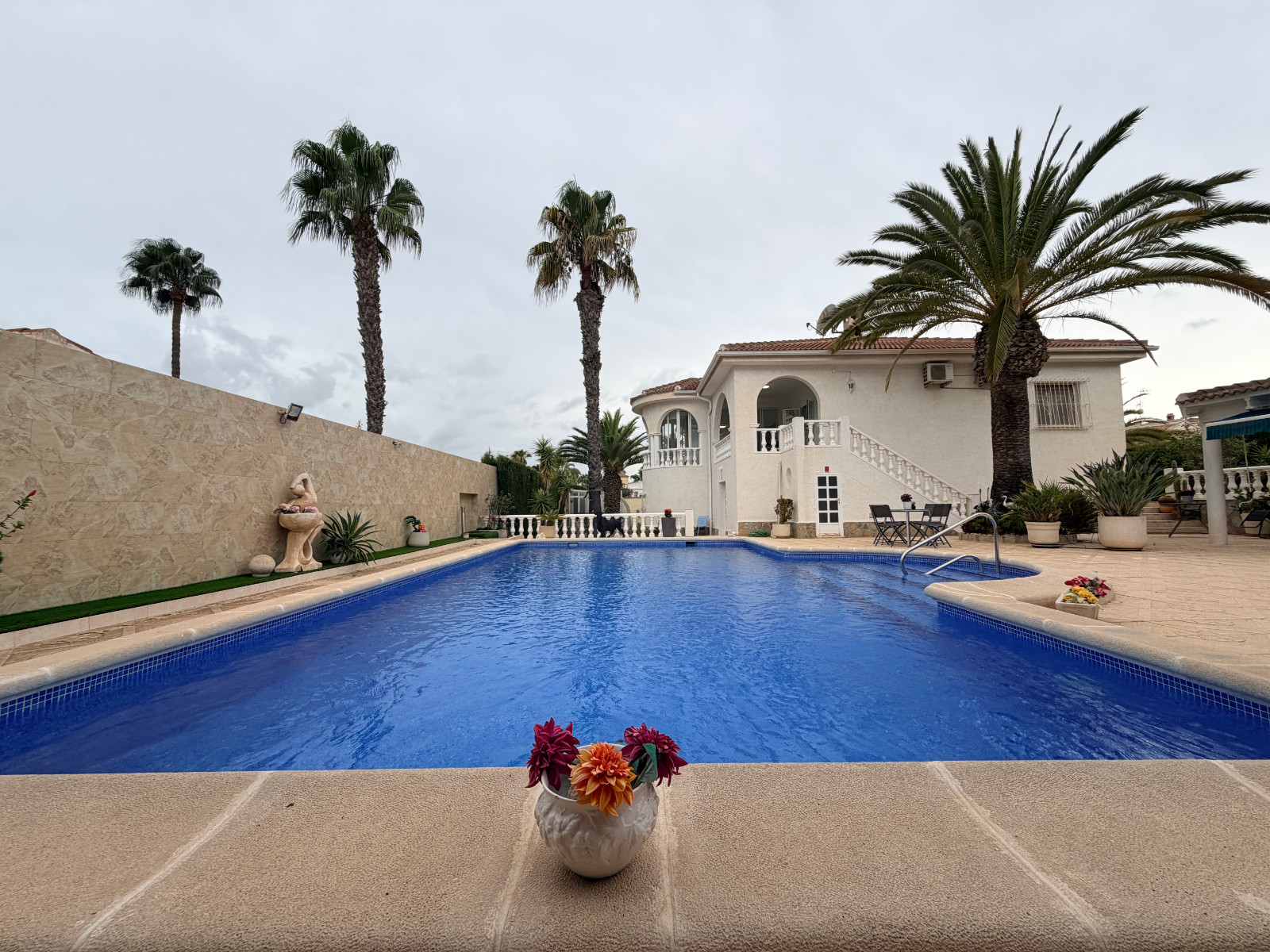 Villa for sale in Ciudad Quesada, Alicante, Spain