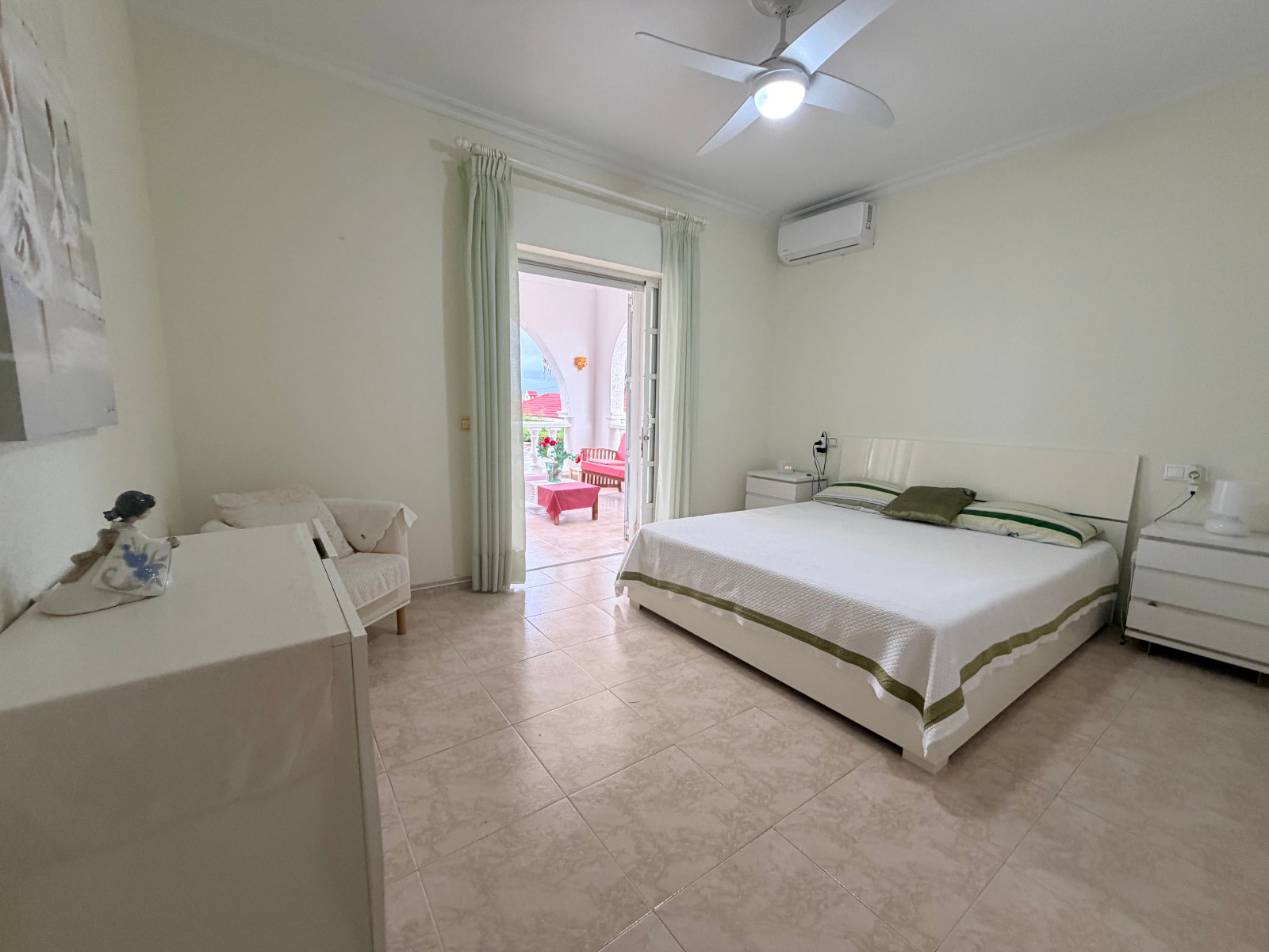 Villa for sale in Ciudad Quesada, Alicante, Spain