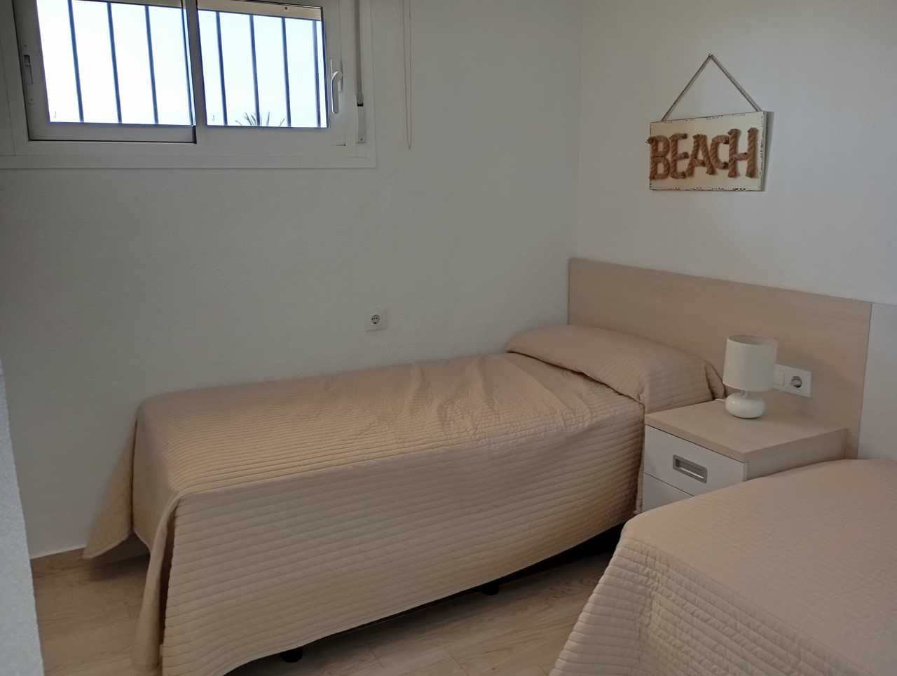 Apartment for sale in Mil Palmeras, Alicante, Spain
