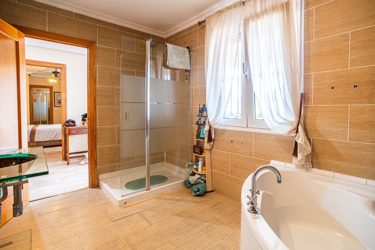 Villa for sale in Torrevieja, Alicante, Spain