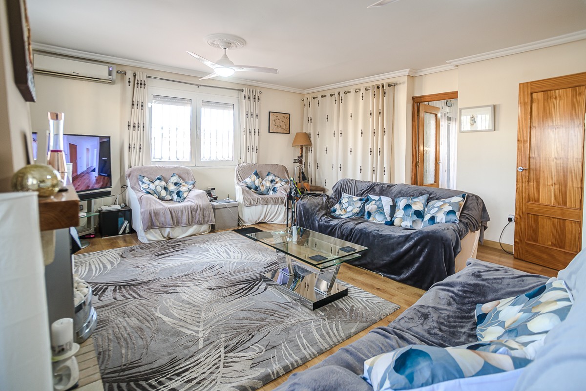 Villa for sale in Torrevieja, Alicante, Spain