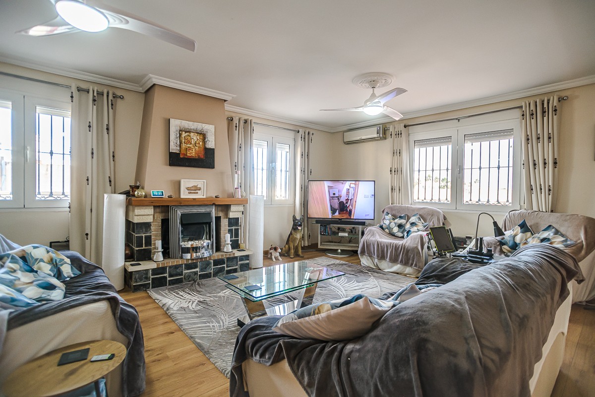 Villa for sale in Torrevieja, Alicante, Spain