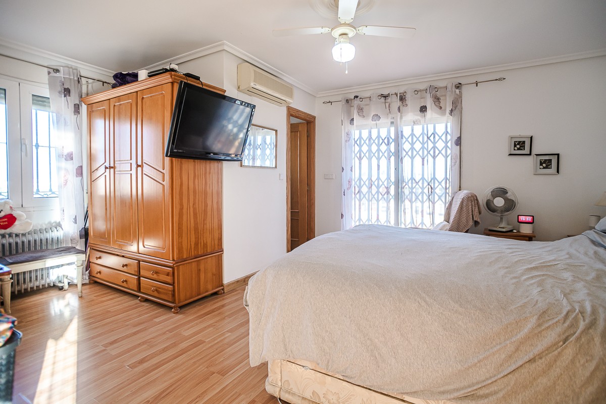 Villa for sale in Torrevieja, Alicante, Spain
