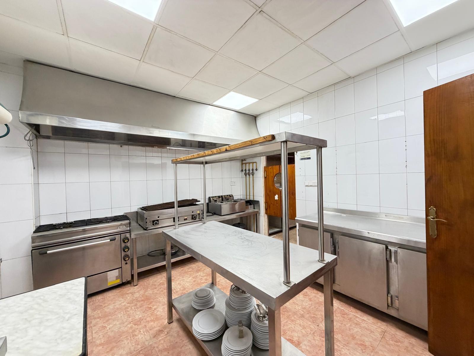 Commercial unit for sale in Torrevieja, Alicante, Spain