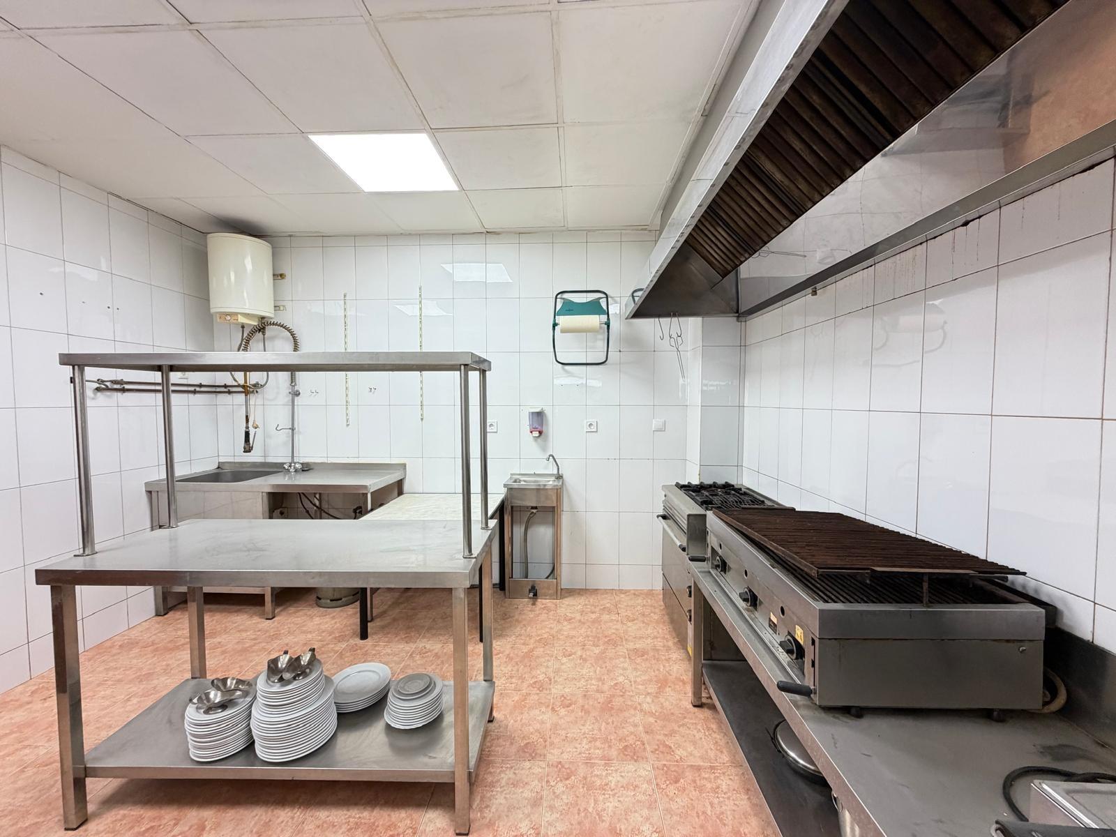 Commercial unit for sale in Torrevieja, Alicante, Spain
