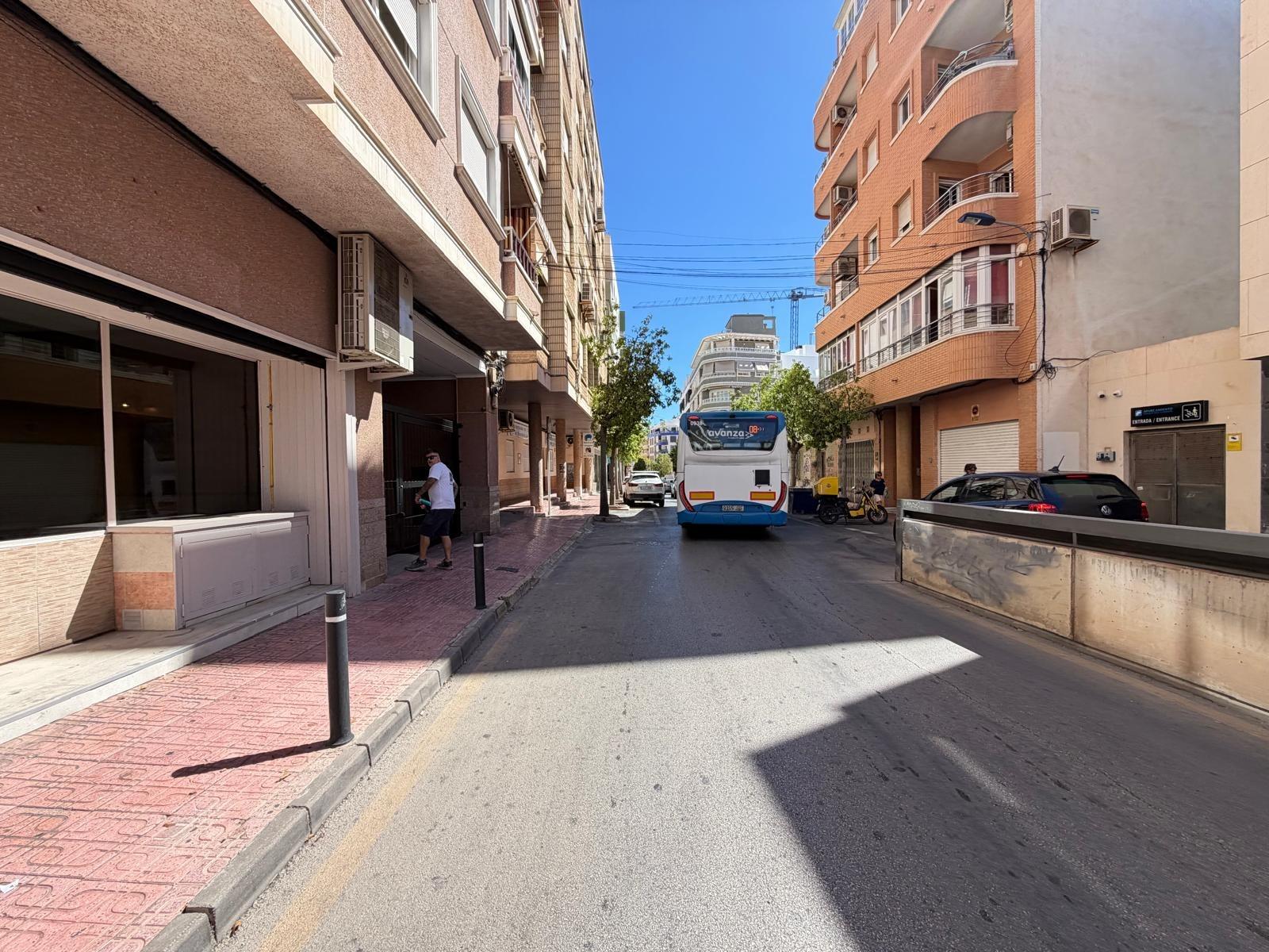 Commercial unit for sale in Torrevieja, Alicante, Spain