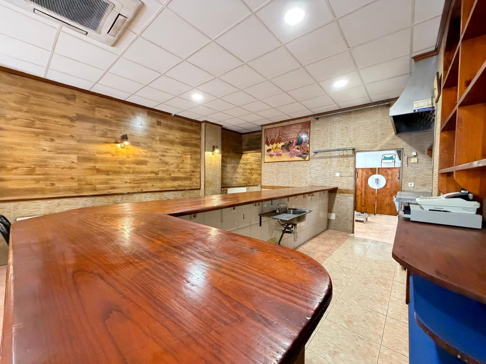 Commercial unit for sale in Torrevieja, Alicante, Spain