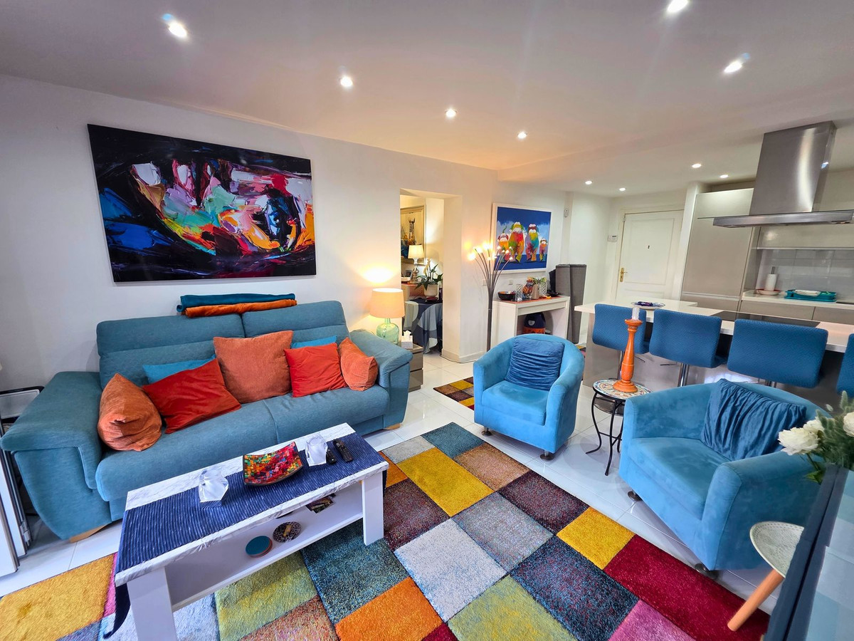 Apartment for sale in La Duquesa, Málaga, Spain
