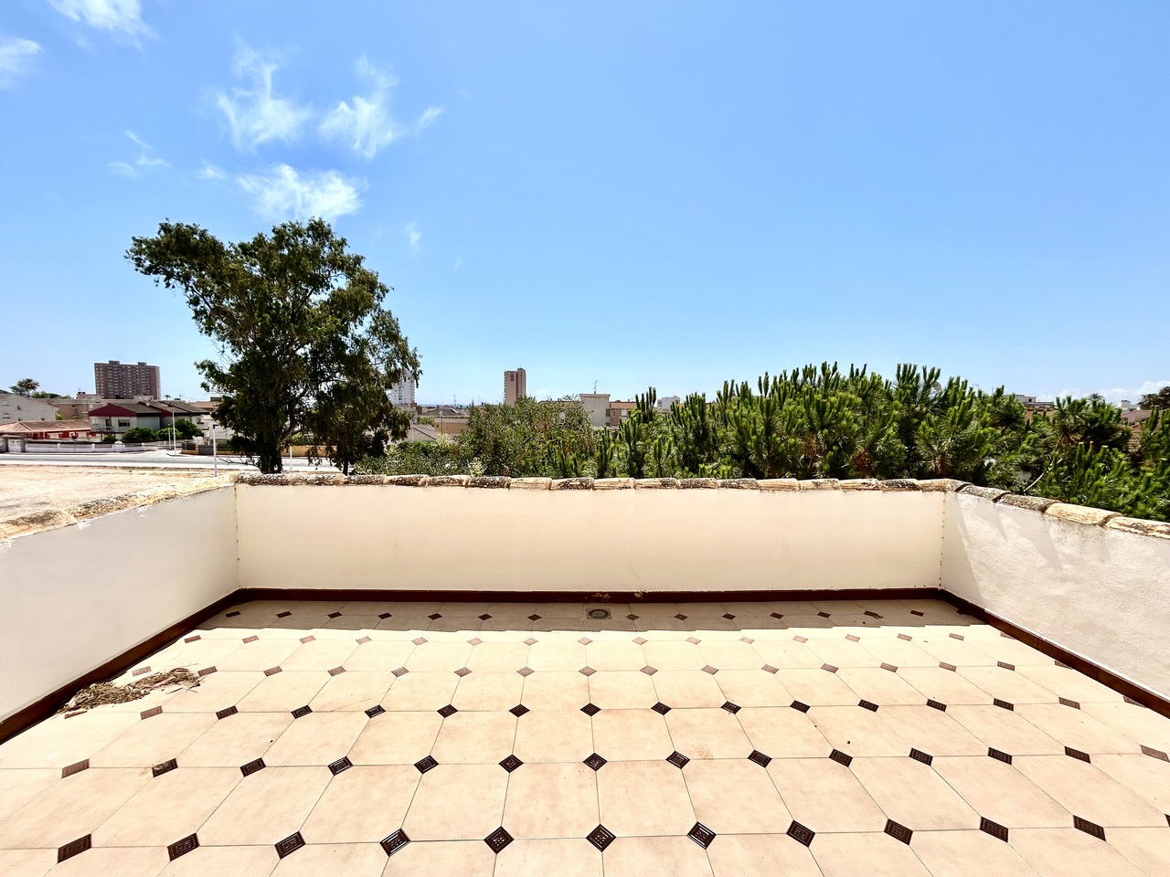 Villa en venta en Santiago De La Ribera