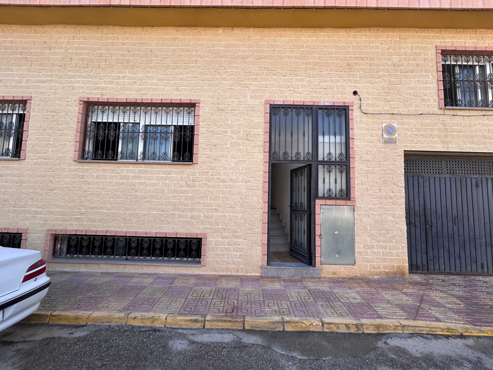 Commercial unit for sale in Jacarilla, Alicante, Spain