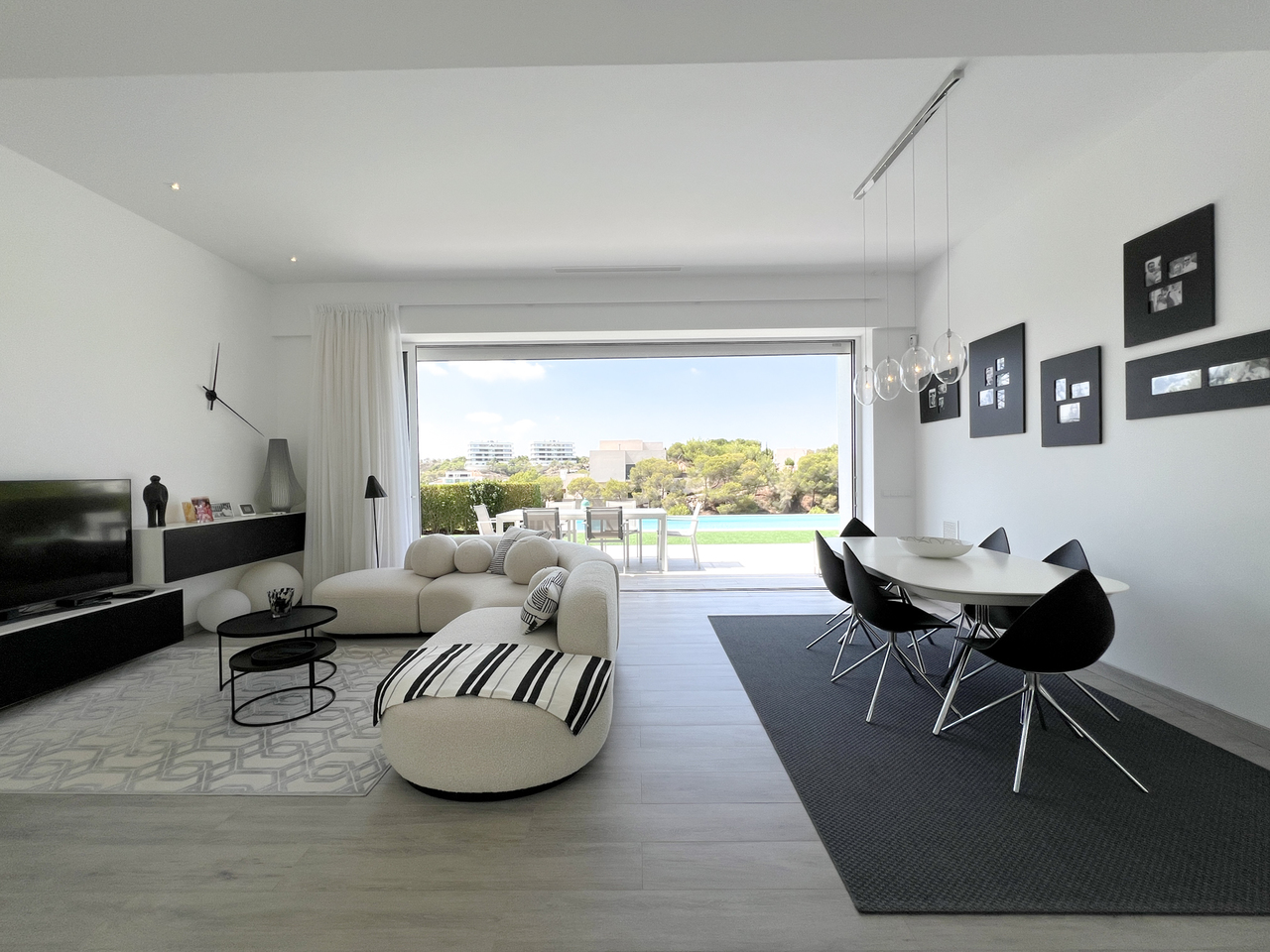 Villa for sale in Las Colinas Golf, Alicante, Spain