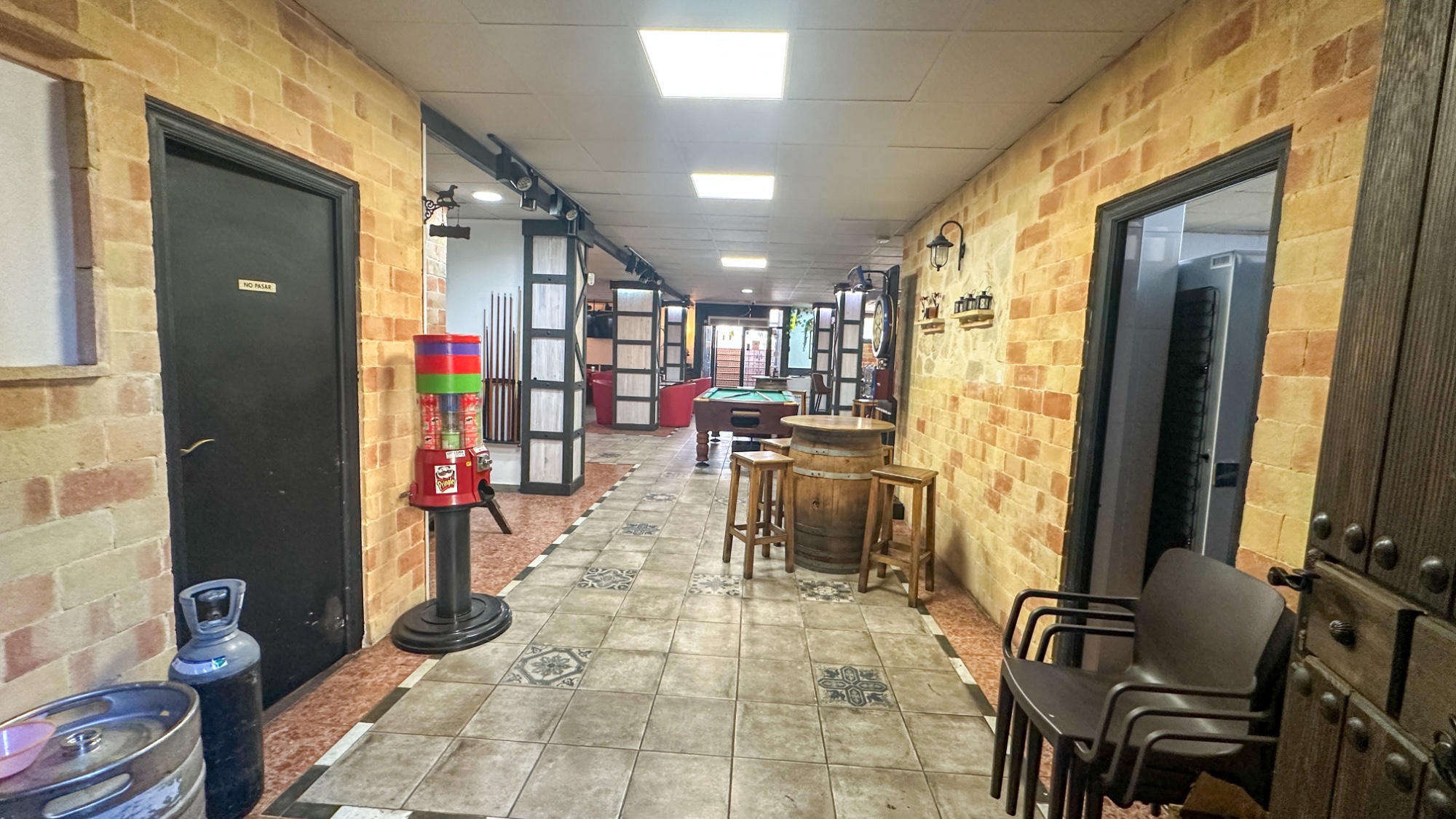 Commercial unit for sale in Torrevieja, Alicante, Spain