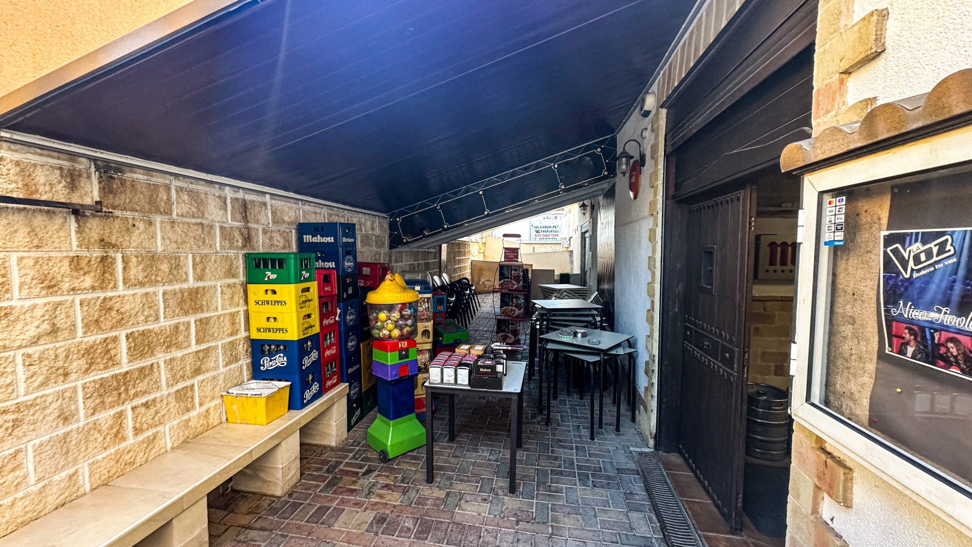 Commercial unit for sale in Torrevieja, Alicante, Spain