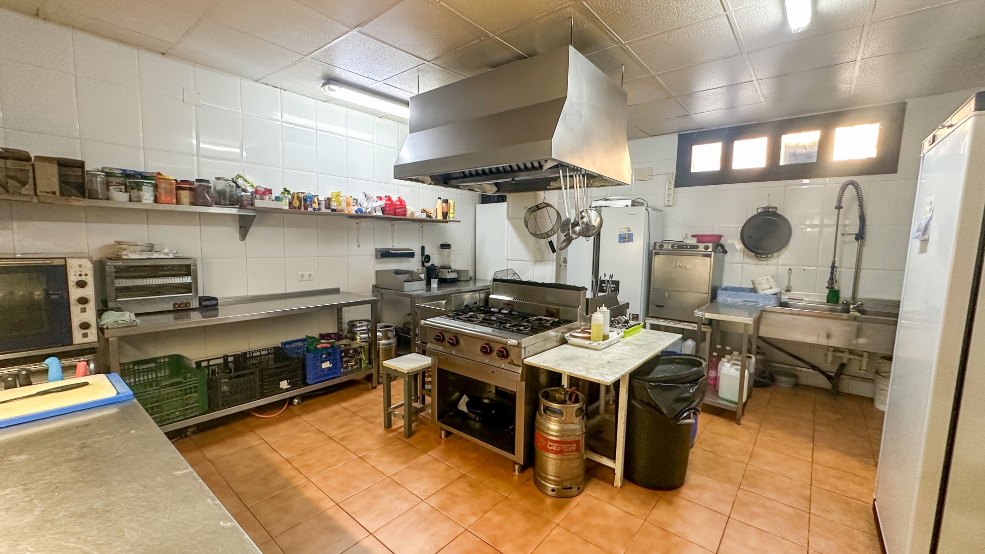 Commercial unit for sale in Torrevieja, Alicante, Spain