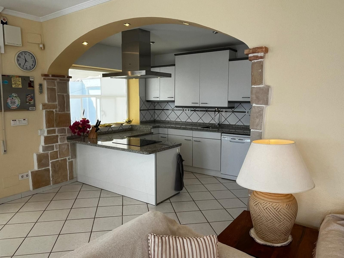 Villa for sale in Almuñecar, Granada, Spain