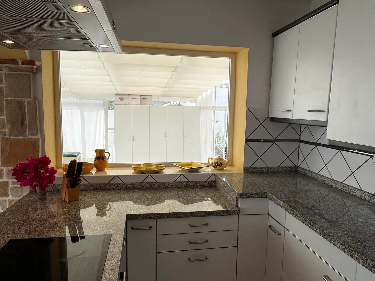 Villa for sale in Almuñecar, Granada, Spain