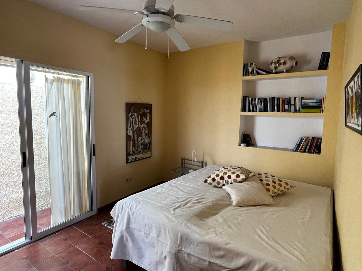 Villa for sale in Almuñecar, Granada, Spain