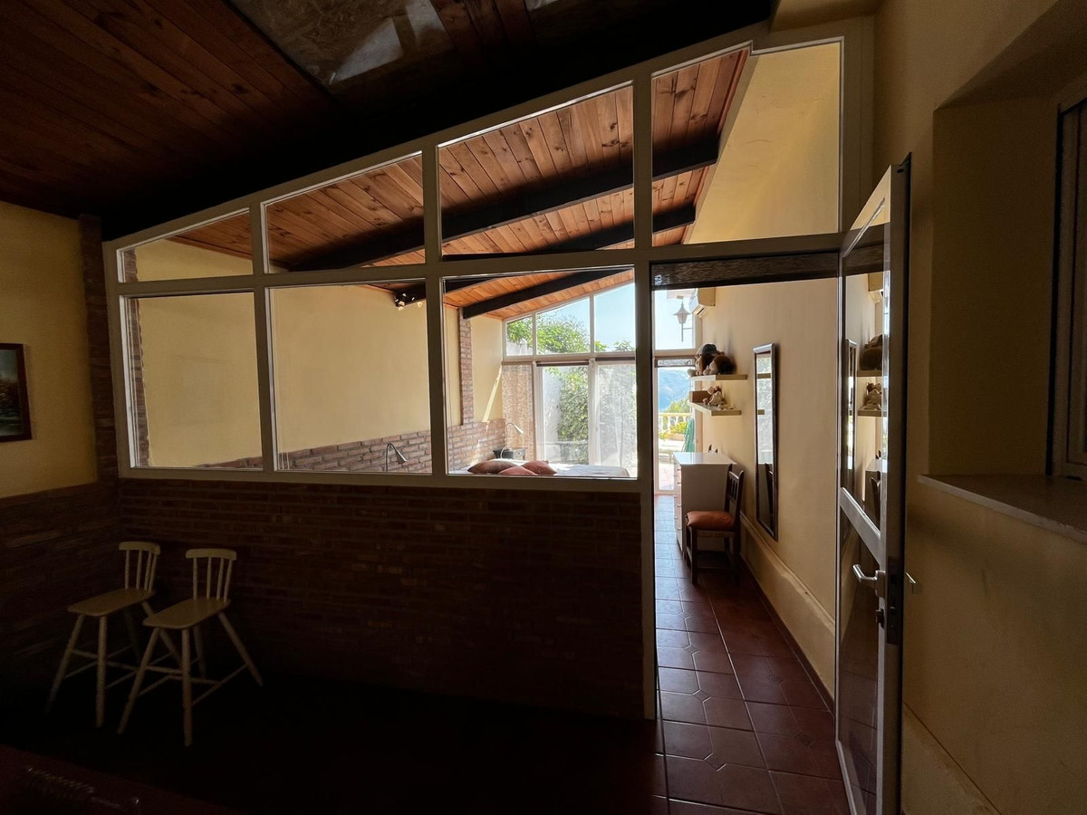Villa for sale in Almuñecar, Granada, Spain
