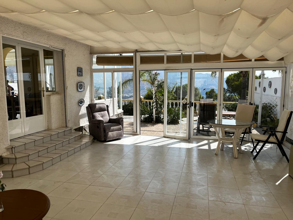 Villa for sale in Almuñecar, Granada, Spain