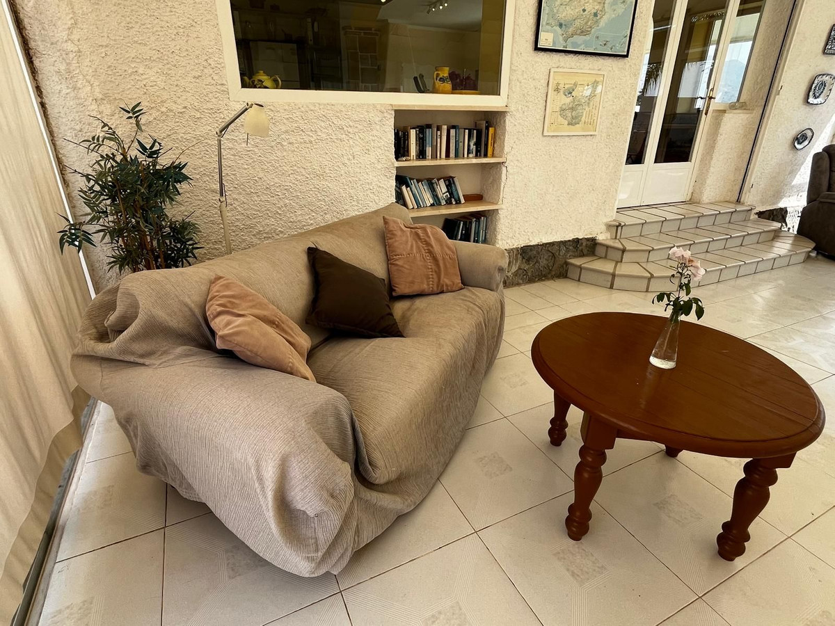 Villa for sale in Almuñecar, Granada, Spain
