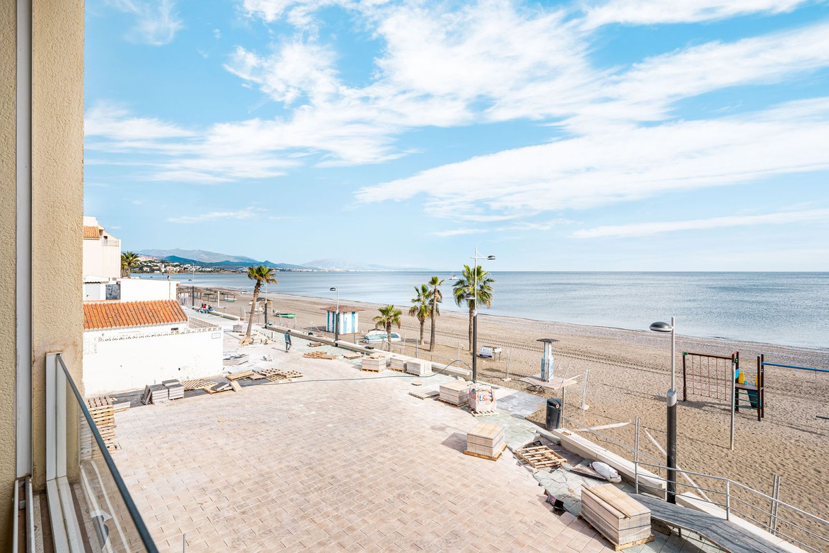 Apartment for sale in San Luis De Sabinillas, Málaga, Spain