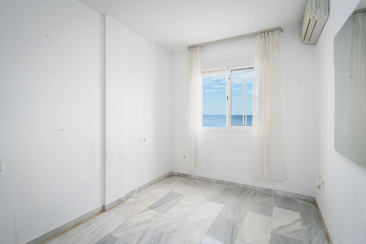 Apartment for sale in San Luis De Sabinillas, Málaga, Spain