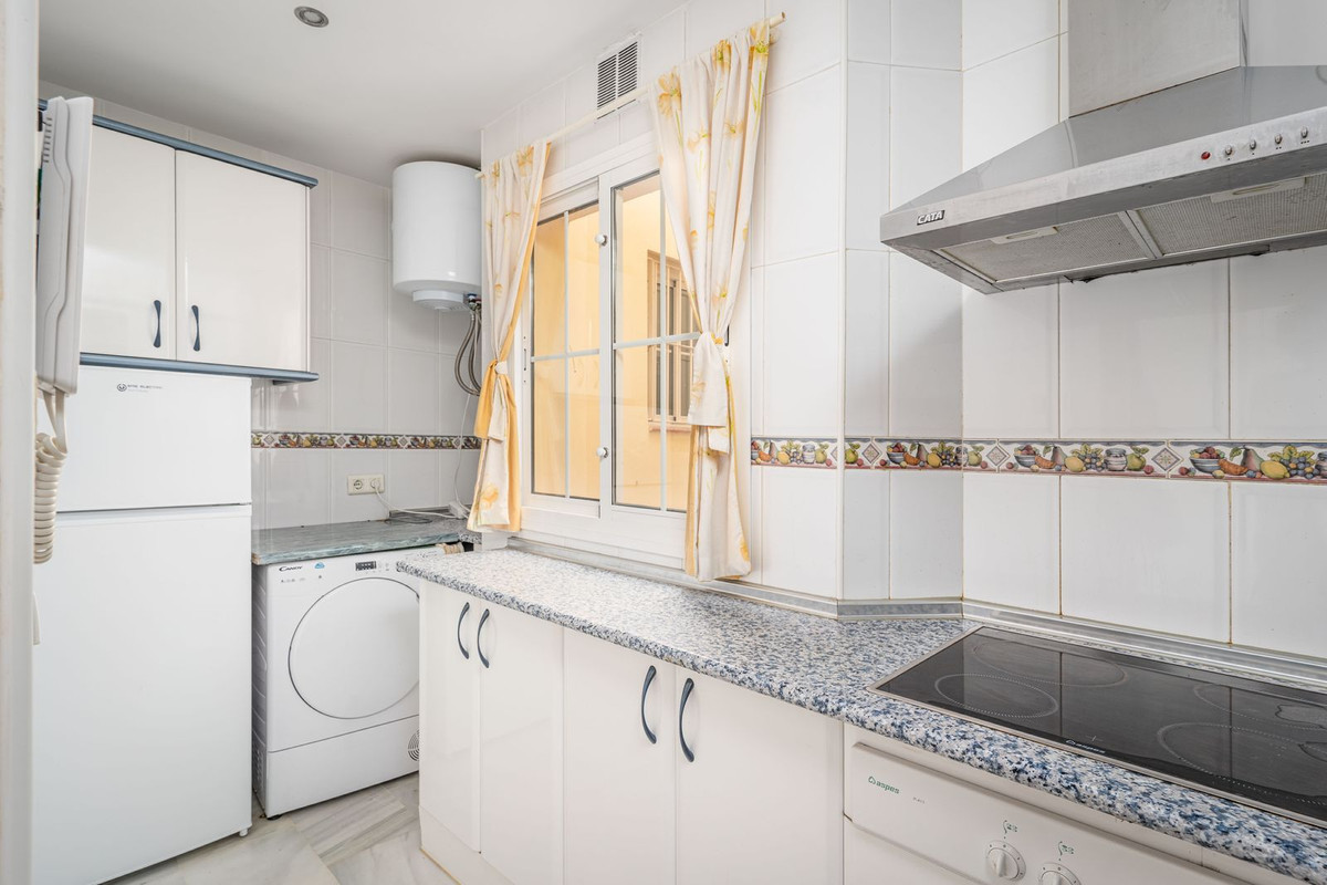 Apartment for sale in San Luis De Sabinillas, Málaga, Spain