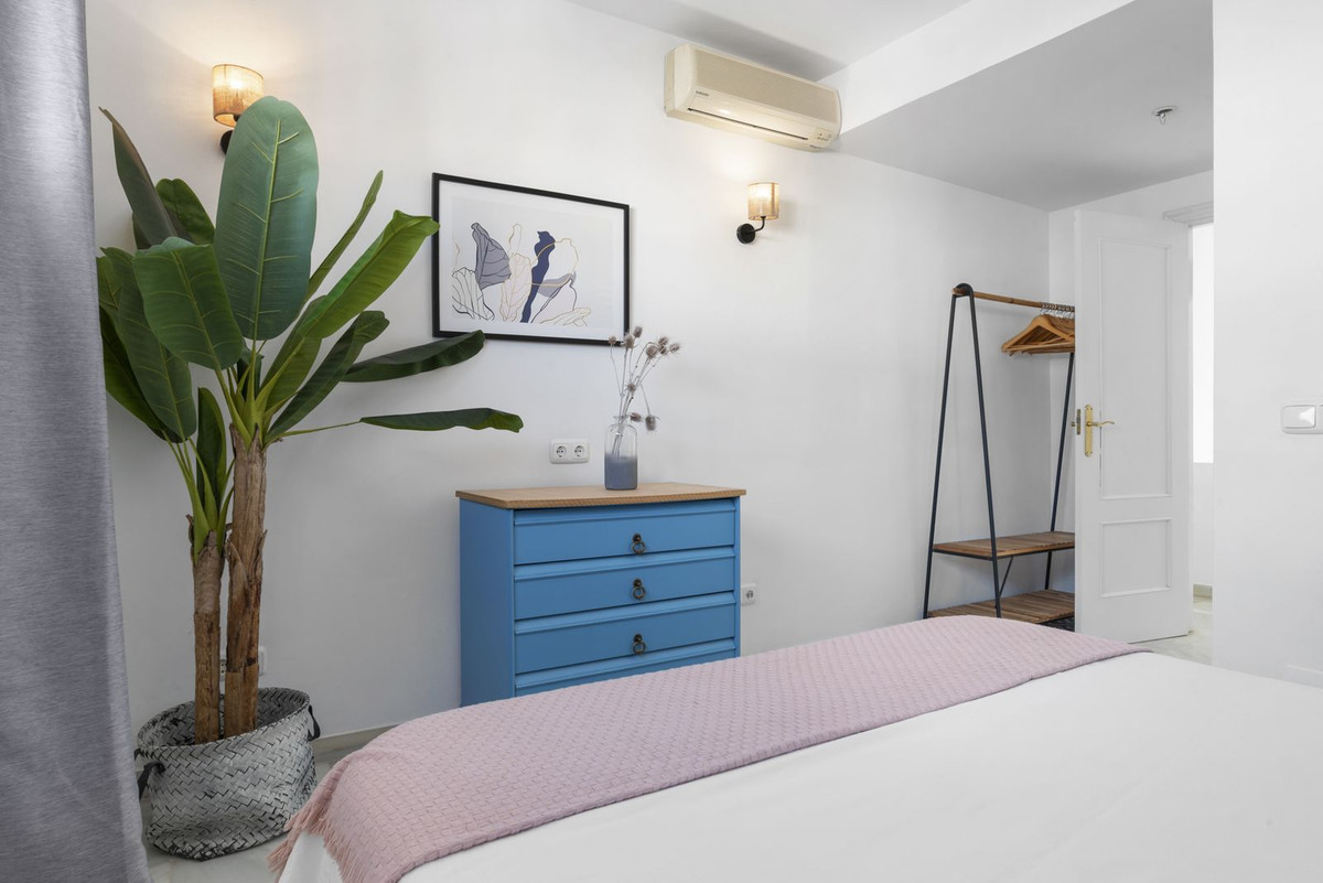 Villa for sale in Nueva Andalucía, Málaga, Spain