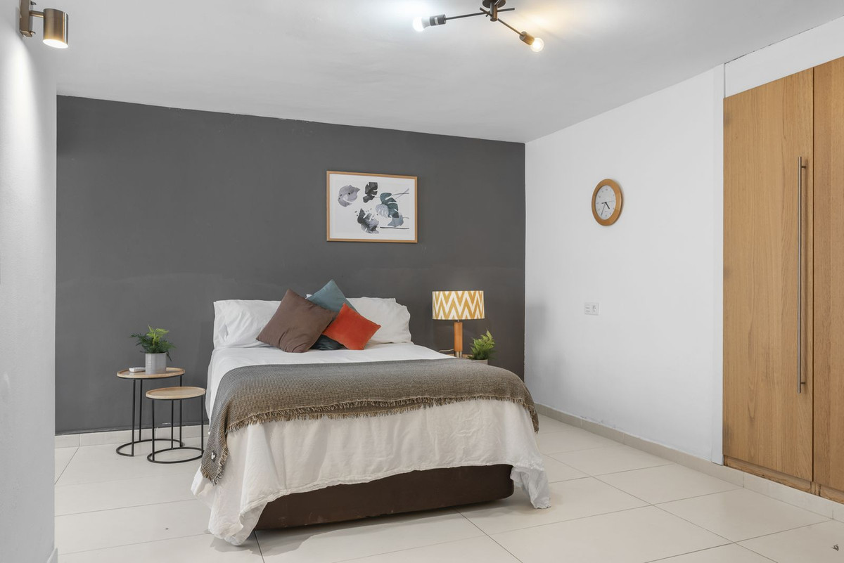 Villa for sale in Nueva Andalucía, Málaga, Spain